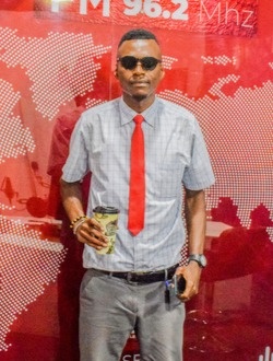 Junior's profile, a single 36-year-old a man in Kinsa