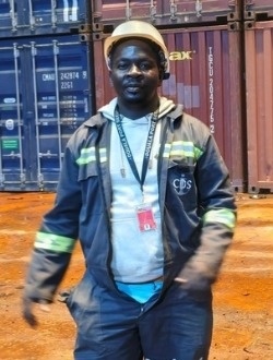 Paul's profile, a single 40-year-old a man in Douala