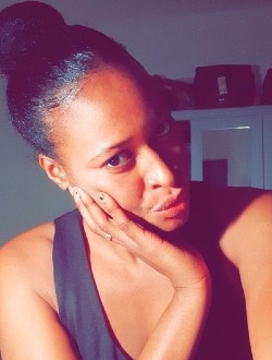 Fleur De Lys's profile, a single 33-year-old a woman in Dakar