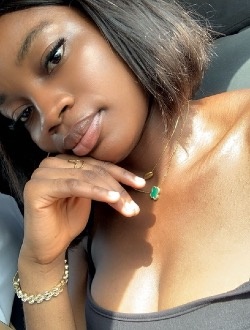 Jiesika's profile, a single 27-year-old a woman in Yaoundé