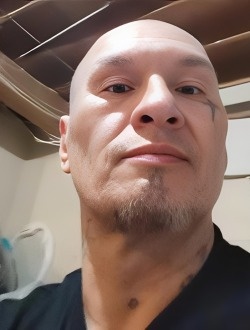 Hal's profile, a single 52-year-old a man in Brandon