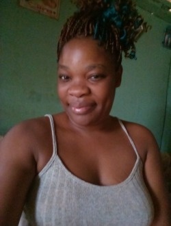 Yanne's profile, a single 27-year-old a woman in Moanda