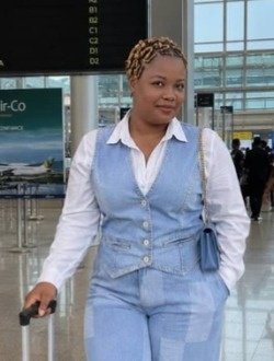 Aurielle's profile, a single 28-year-old a woman in Abé