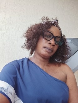 Cécile's profile, a single 50-year-old a woman in Abi