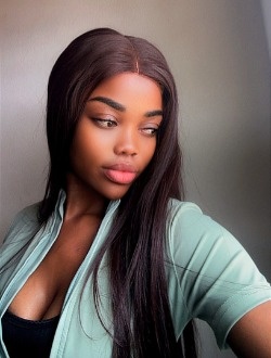 Xyarelle's profile, a single 27-year-old a woman in Petit Abidjan-Youkou