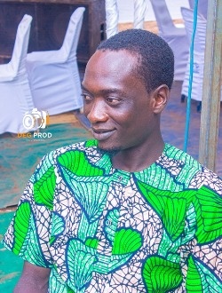 Roland's profile, a single 18-year-old a man in Cotonou