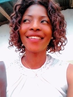 Beni's profile, a single 28-year-old a woman in Akebe-Plaine