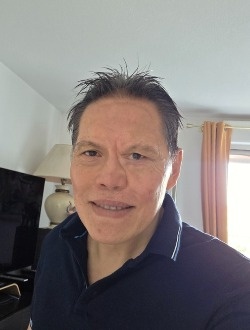 Jean-Luc's profile, a single 59-year-old a man in Bayonne