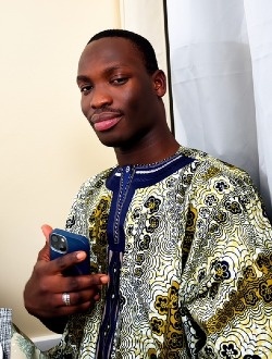 Samuel's profile, a single 26-year-old a man in Paris