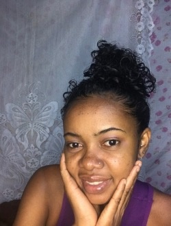 Cynthia's profile, a single 22-year-old a woman in Antsiranana