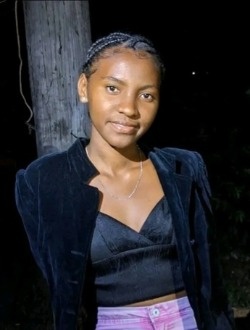 Violette's profile, a single 21-year-old a woman in Adabo