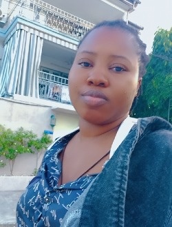 Lyzette's profile, a single 33-year-old a woman in Port-Bouët