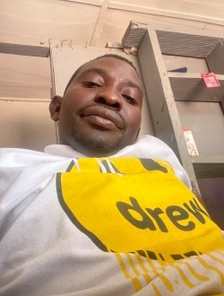 Taman's profile, a single 33-year-old a man in Bébé