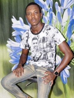 Valerie's profile, a single 26-year-old a man in Douala