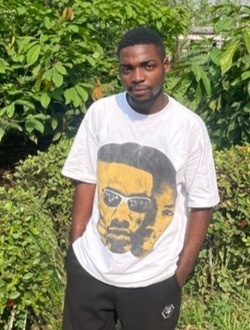 Karl's profile, a single 19-year-old a man in Douala