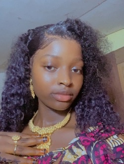 Ousna's profile, a single 18-year-old a woman in Campo