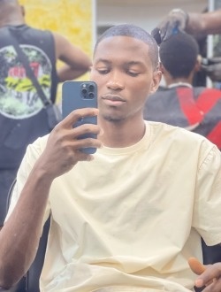 Maxwell's profile, a single 28-year-old a man in Douala