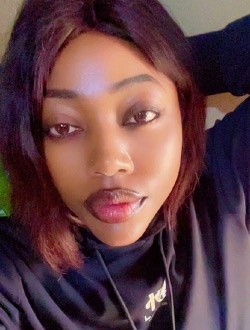 Ange's profile, a single 25-year-old a woman in Yaoundé