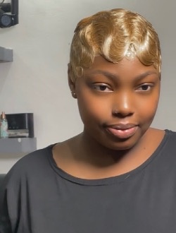 Alexia's profile, a single 25-year-old a woman in Yaoundé