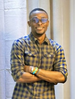 Frank's profile, a single 34-year-old a man in Abidjan