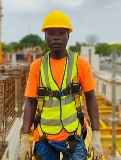 Médard's profile, a single 41-year-old a man in Abomey-Calavi