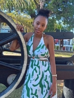 Mina's profile, a single 26-year-old a woman in Alarobia Bemaha