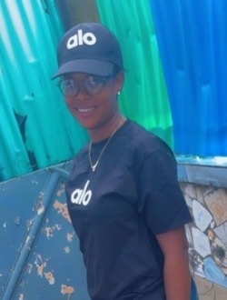 Liliane's profile, a single 35-year-old a woman in Douala
