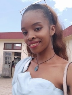 Lounah's profile, a single 30-year-old a woman in 1ER Arrondissement