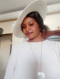 Carole's profile, a single 35-year-old a woman in Akwa