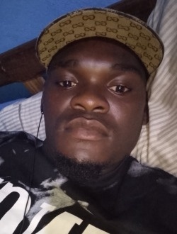 Steve's profile, a single 26-year-old a man in Douala