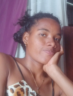 Vanessa's profile, a single 19-year-old a woman in Antalaha