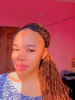 Joséphine's profile, a single 24-year-old a woman in Kinsa