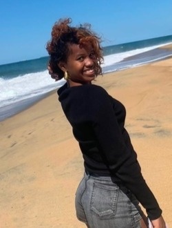 Fredette's profile, a single 20-year-old a woman in Toamasina