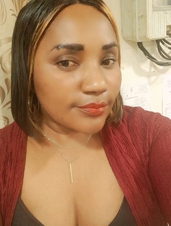 Marie  Claire's profile, a single 41-year-old a woman in Awaé