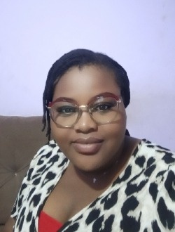 Lesty's profile, a single 39-year-old a woman in Akebe Ville