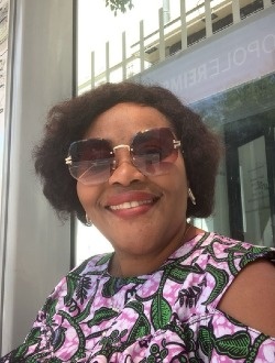 Altesse's profile, a single 50-year-old a woman in Reims-la-Brûlée