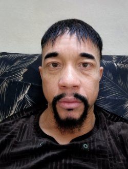 Chris's profile, a single 45-year-old a man in Abata