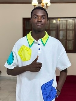 Claver's profile, a single 19-year-old a man in Yaoundé