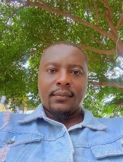 Sam's profile, a single 38-year-old a man in Kansas City