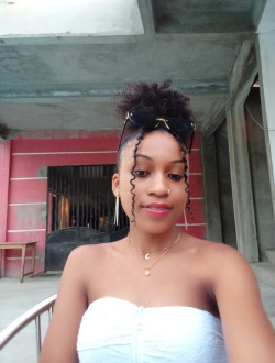 Raissa's profile, a single 25-year-old a woman in Ambilobe
