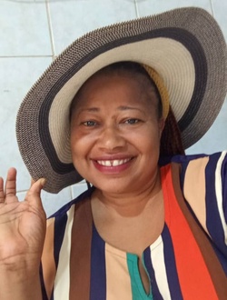 Marlyse's profile, a single 43-year-old a woman in Ébolowa
