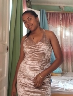 Faniry's profile, a single 31-year-old a woman in 1ER Arrondissement