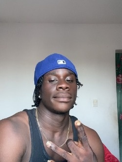 Kervin's profile, a single 23-year-old a man in Santo Domingo Este