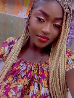 Becky's profile, a single 23-year-old a woman in Douala