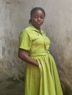 Lucia's profile, a single 27-year-old a woman in Douala