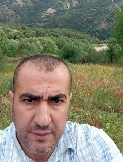 Hocine's profile, a single 47-year-old a man in Tizi Ouzou