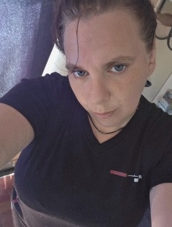 Gweb's profile, a single 35-year-old a woman in Mailly-le-Château