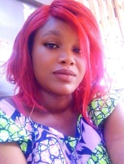 Nourah's profile, a single 37-year-old a woman in France
