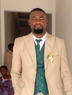 Ariel's profile, a single 32-year-old a man in Yaoundé