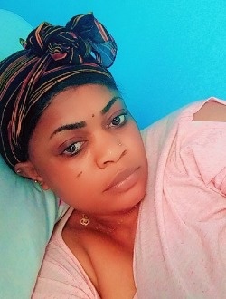 Esthelle's profile, a single 32-year-old a woman in Mbalmayo